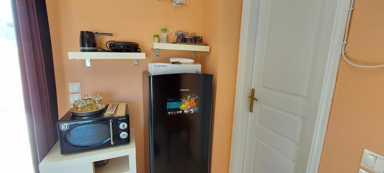 Anastacias Apartment Ártemida Kültér fotó